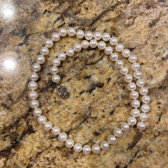 Beautiful REAL Pearls Collar π - Picture 3 of 3